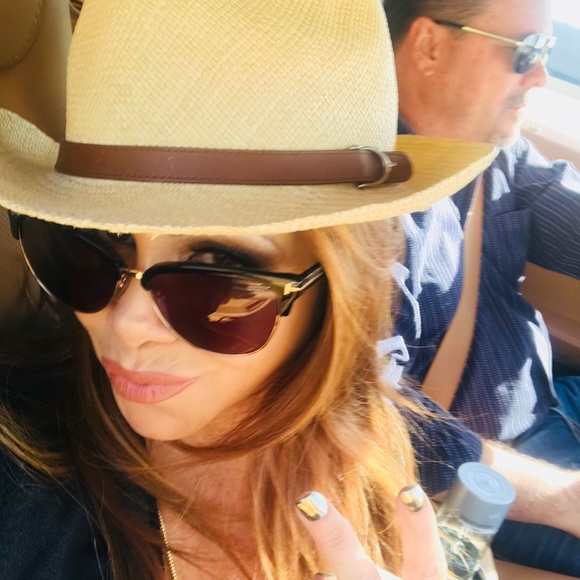 Meet your Posher, Rosie - Picture 3 of 5